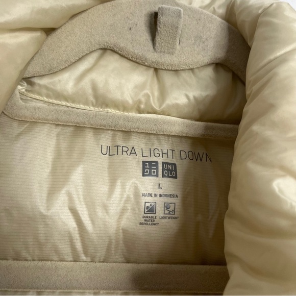 Uniqlo Ultra Light Down Puffer Vest Pearl Cream Packable Collar Women's Large - Picture 5 of 9